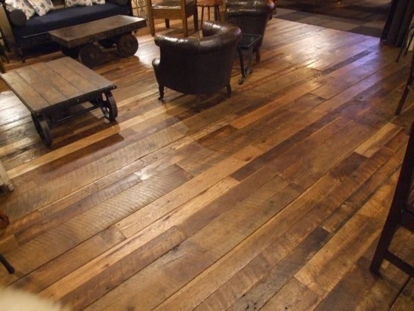 What Is The Right Wooden Floor For Restaurants And Pubs what-is-the-right-wood-flooring-for-restaurants-and-pubs
